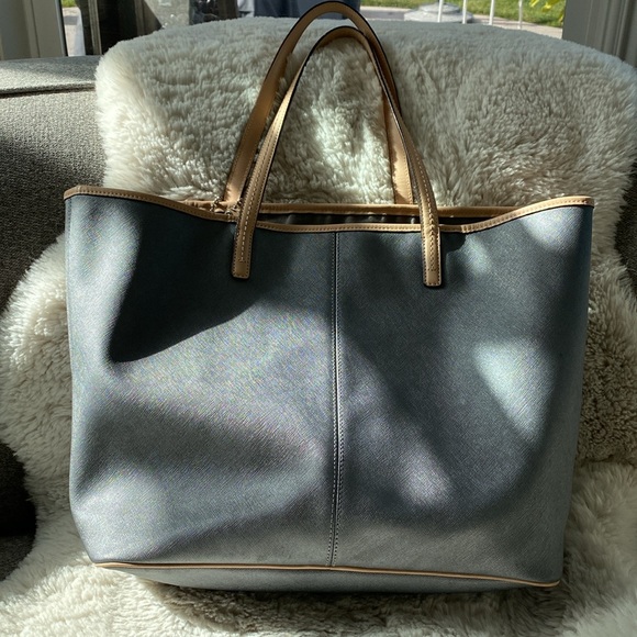 Coach Tote Bag - Picture 3 of 7